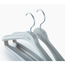 Load image into Gallery viewer, Orderly™ Set of 2 Suit&amp;Coat Hangers Ecru
